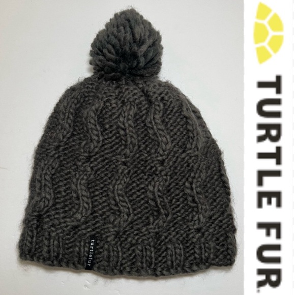 TurtleFur - Pom Beanie Hat Cable Knit Faux Fur Lined Gray Wool Blend Women’s cap - Picture 1 of 8